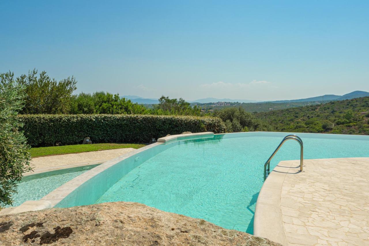 Villetta D'Arancia - Sherdenia Luxury Apartments Marinella  Exterior foto